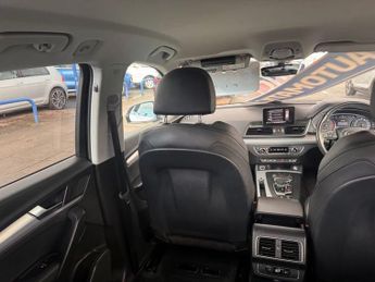 AUDI Q5 2.0 TDI 40 Sport SUV 5dr Diesel S Tronic quattro Euro 6 (s/s) (1