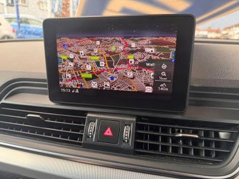 AUDI Q5 2.0 TDI 40 Sport SUV 5dr Diesel S Tronic quattro Euro 6 (s/s) (1