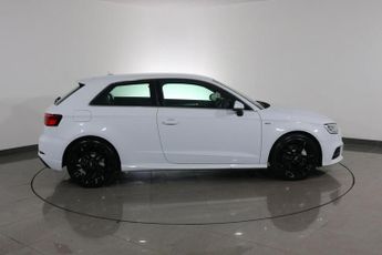 AUDI A3 2.0 TDI S line Hatchback 3dr Diesel S Tronic Auto 6Spd quattro E