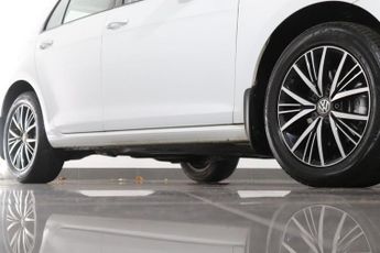 VOLKSWAGEN GOLF 1.4 TSI SE Nav Hatchback 5dr Petrol DSG Euro 6 (s/s) (125 ps)