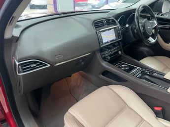 JAGUAR F-PACE 2.0 D180 Prestige SUV 5dr Diesel Auto AWD Euro 6 (s/s) (180 ps)