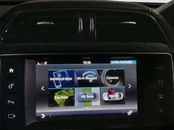 JAGUAR F-PACE 2.0 D180 Portfolio SUV 5dr Diesel Auto AWD Euro 6 (s/s) (180 ps)