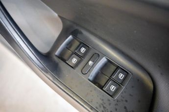 SEAT IBIZA 1.4 16V SE Hatchback 5dr Petrol Manual Euro 4 (85 ps)