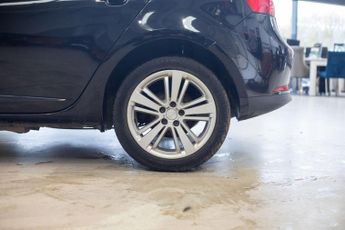 SEAT IBIZA 1.4 16V SE Hatchback 5dr Petrol Manual Euro 4 (85 ps)