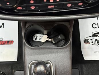 MITSUBISHI OUTLANDER 2.2 DI-D GX4 SUV 5dr Diesel Auto 4WD Euro 6 (147 ps)