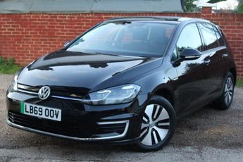 VOLKSWAGEN E-GOLF 35.8kWh e-Golf Hatchback 5dr Electric Auto (136 ps)