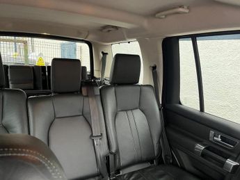 LAND ROVER DISCOVERY 4 3.0 SD V6 XS SUV 5dr Diesel Auto 4WD Euro 5 (255 bhp)