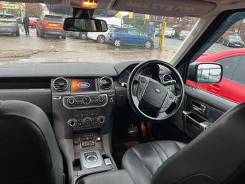 LAND ROVER DISCOVERY 4 3.0 SD V6 XS SUV 5dr Diesel Auto 4WD Euro 5 (255 bhp)