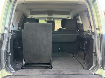 LAND ROVER DISCOVERY 4 3.0 SD V6 GS SUV 5dr Diesel Auto 4WD Euro 5 (s/s) (255 bhp)