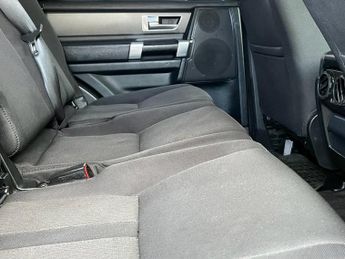 LAND ROVER DISCOVERY 4 3.0 SD V6 GS SUV 5dr Diesel Auto 4WD Euro 5 (s/s) (255 bhp)