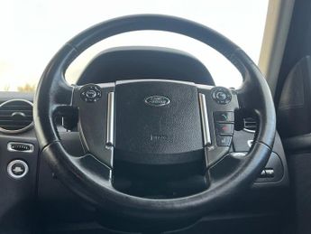 LAND ROVER DISCOVERY 4 3.0 SD V6 GS SUV 5dr Diesel Auto 4WD Euro 5 (s/s) (255 bhp)