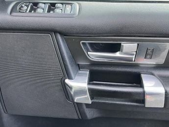 LAND ROVER DISCOVERY 4 3.0 SD V6 GS SUV 5dr Diesel Auto 4WD Euro 5 (s/s) (255 bhp)