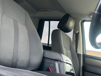 LAND ROVER DISCOVERY 4 3.0 SD V6 GS SUV 5dr Diesel Auto 4WD Euro 5 (s/s) (255 bhp)