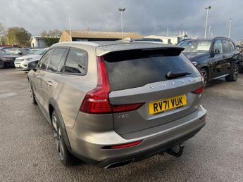 VOLVO V60 CROSS COUNTRY 2.0 B4 MHEV Estate 5dr Diesel Hybrid Auto AWD Euro 6-Factory Ext