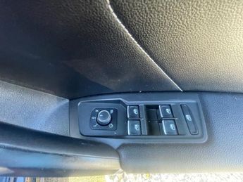 VOLKSWAGEN TIGUAN 2.0 TDI BlueMotion Tech R-Line SUV 5dr Diesel DSG 4Motion Euro 6