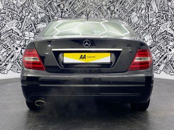 MERCEDES-BENZ C-CLASS 2.1 C220 CDI Executive SE Saloon 4dr Diesel G-Tronic+ Euro 5 (s/