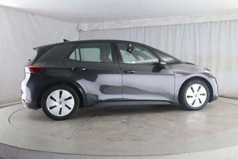 VOLKSWAGEN ID.3 Pro 58kWh Life Hatchback 5dr Electric Auto (145 ps)