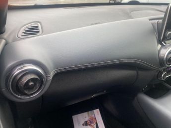 NISSAN JUKE 1.0 DIG-T Tekna SUV 5dr Petrol Manual Euro 6 (s/s) (117 ps)