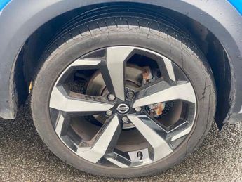 NISSAN JUKE 1.0 DIG-T Tekna SUV 5dr Petrol Manual Euro 6 (s/s) (117 ps)