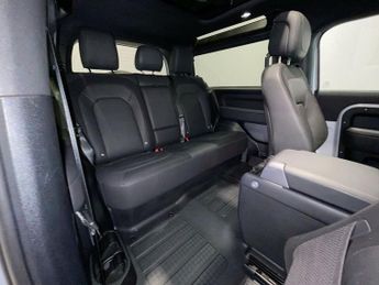 LAND ROVER DEFENDER 90 3.0 D250 MHEV X-Dynamic HSE SUV 3dr Diesel Auto 4WD Euro 6 (s/s)