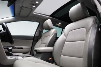 KIA SPORTAGE 2.0 CRDi First Edition SUV 5dr Diesel Auto AWD Euro 6 (182 bhp)