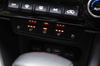 KIA SPORTAGE 2.0 CRDi First Edition SUV 5dr Diesel Auto AWD Euro 6 (182 bhp)