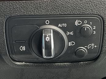 AUDI Q2 1.6 TDI Sport SUV 5dr Diesel S Tronic Euro 6 (s/s) (116 ps) - AA