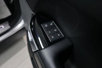 LAND ROVER RANGE ROVER SPORT 3.0 SD V6 Autobiography Dynamic SUV 5dr Diesel Auto 4WD Euro 6 (