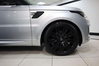 LAND ROVER RANGE ROVER SPORT 3.0 SD V6 Autobiography Dynamic SUV 5dr Diesel Auto 4WD Euro 6 (