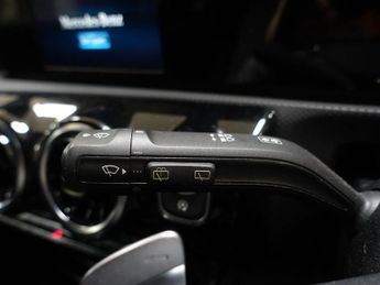 MERCEDES-BENZ A-CLASS 2.0 A200d AMG Line Hatchback 5dr Diesel 8G-DCT Euro 6 (s/s) (150