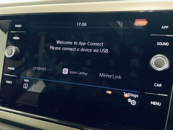 VOLKSWAGEN POLO 1.0 EVO SE Hatchback 5dr Petrol Manual Euro 6 (s/s) (80 ps)