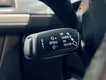 AUDI A6 AVANT 2.0 TDI ultra SE Estate 5dr Diesel S Tronic Euro 6 (s/s) (190 ps