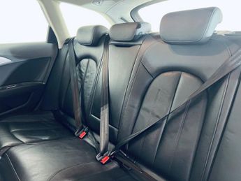 AUDI A6 AVANT 2.0 TDI ultra SE Estate 5dr Diesel S Tronic Euro 6 (s/s) (190 ps