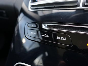 MERCEDES-BENZ C-CLASS 2.1 C220d Sport (Premium) Saloon 4dr Diesel G-Tronic+ Euro 6 (s/