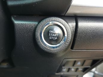 TOYOTA HI-LUX 2.4 D-4D Invincible X Pickup Double Cab 4dr Diesel Auto 4WD Euro