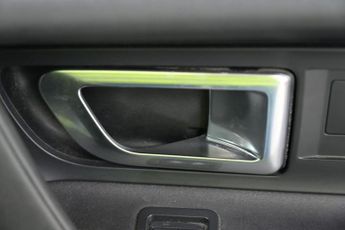 LAND ROVER DISCOVERY SPORT 2.0 TD4 SE Tech SUV 5dr Diesel Auto 4WD Euro 6 (s/s) (180 ps)