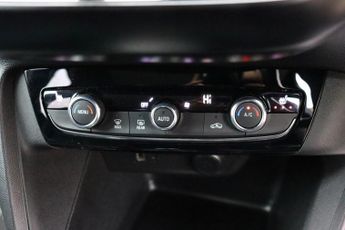 VAUXHALL CORSA 50kWh ELITE NAV PREMIUM 