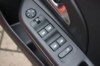 VAUXHALL CORSA 50kWh ELITE NAV PREMIUM 