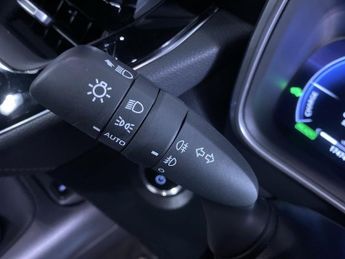 TOYOTA COROLLA 1.8 VVT-h Icon Hatchback 5dr Petrol Hybrid CVT Euro 6 (s/s) (140