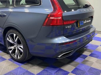 VOLVO V60 2.0 T5 R-Design Plus Estate 5dr Petrol Auto Euro 6 (s/s) (250 ps