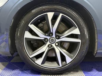 VOLVO V60 2.0 T5 R-Design Plus Estate 5dr Petrol Auto Euro 6 (s/s) (250 ps