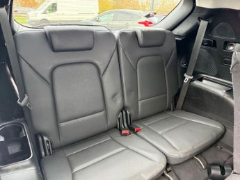 HYUNDAI SANTA FE 2.2 CRDi Blue Drive Premium SE SUV 5dr Diesel Auto 4WD Euro 6 (s