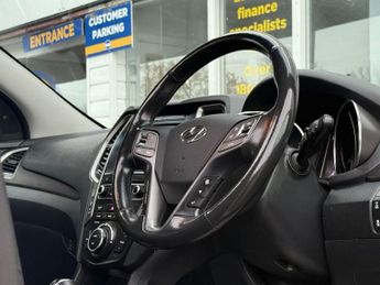 HYUNDAI SANTA FE 2.2 CRDi Blue Drive Premium SE SUV 5dr Diesel Auto 4WD Euro 6 (s
