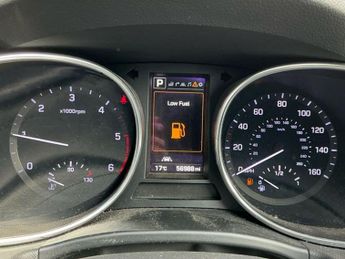 HYUNDAI SANTA FE 2.2 CRDi Blue Drive Premium SE SUV 5dr Diesel Auto 4WD Euro 6 (s