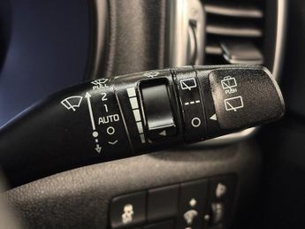 KIA SPORTAGE 1.6 T-GDi GT-Line SUV 5 Door Petrol Automatic White DCT AWD Euro