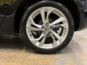 VAUXHALL ASTRA 1.4i Turbo SRi Hatchback 5 Door Petrol Automatic Blue Euro 6 