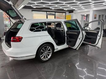 VOLKSWAGEN PASSAT 2.0 TDI BlueMotion Tech GT Estate 5dr Diesel DSG Euro 6 (s/s) (1