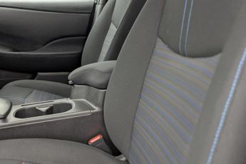 NISSAN LEAF 39kWh Acenta Hatchback 5dr Electric Auto (150 ps)