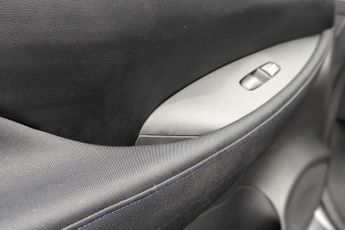 NISSAN LEAF 39kWh Acenta Hatchback 5dr Electric Auto (150 ps)