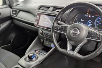 NISSAN LEAF 39kWh Acenta Hatchback 5dr Electric Auto (150 ps)
